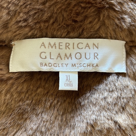 Badgley Mischka FAUX Fur/Suede Vest Jewelled Closure CAMEL US XL - Picture 2 of 7